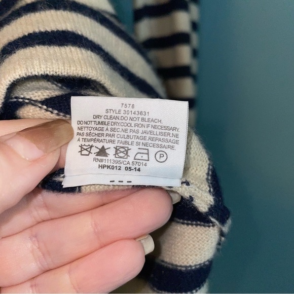 Tory Burch Striped Split Neck Cashmere Lizzie Tunic Sweater Size Medium - Picture 7 of 9